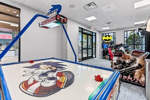 Game room - Brand-New Charming Pool Home in Exclusive Resort (Clermont)