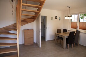 Dining - Holiday Home 'Ferienhaus 2' with Private Terrace, Shared Garden and Wi-Fi (Lubmin)