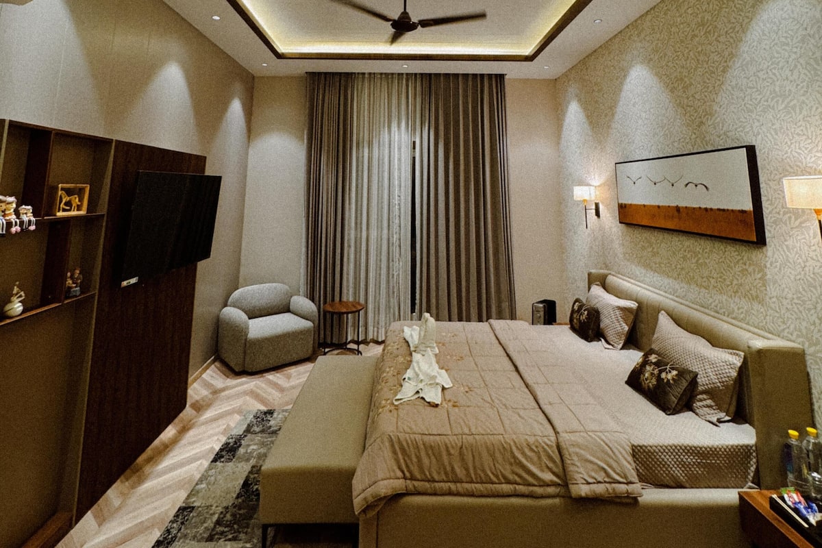 مكتب ومساحة عمل للكمبيوتر المحمول وواي فاي مجانًا