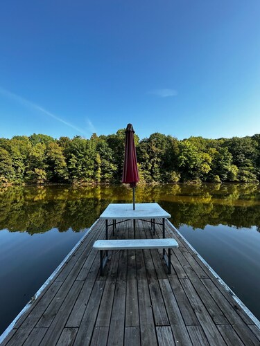 Spacious Home with Waterfront Views on Peaceful Countryside!