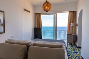 4 Schlafzimmer, Zimmersafe, Bügeleisen/Bügelbrett, Reisekinderbett