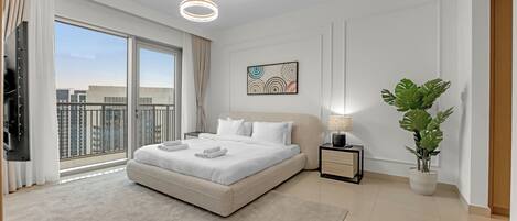 3 habitaciones, tabla de planchar con plancha, wifi y ropa de cama