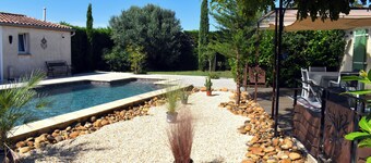 CHARMING PROVENCAL HOUSE NEAR PONT DU GARD