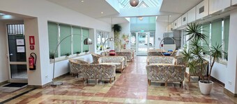 Hotel Pause