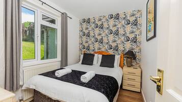 3 Schlafzimmer, Bügeleisen/Bügelbrett, Internetzugang, Bettwäsche