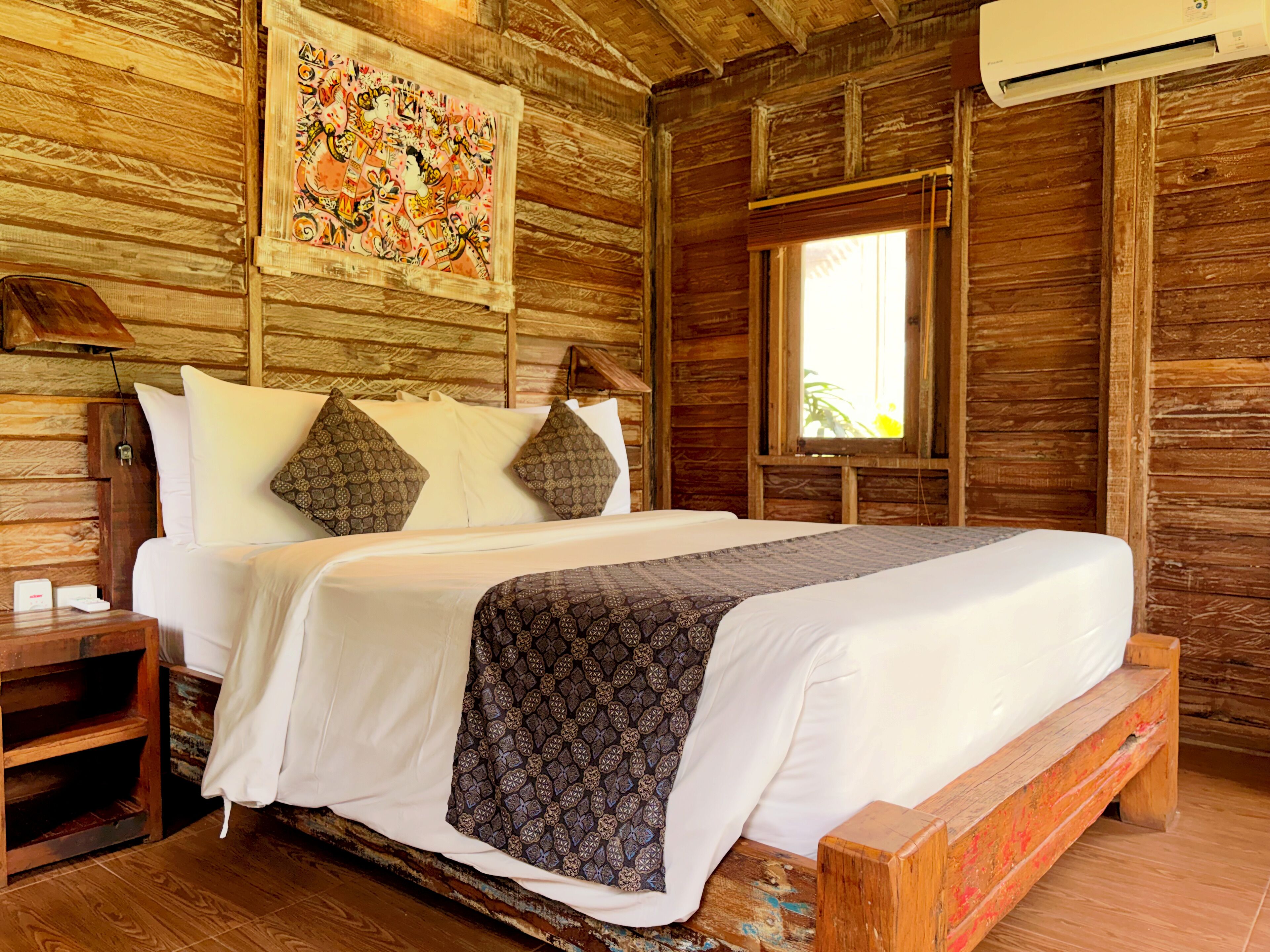 Superior Cottage, Balcony, Garden View | Desk, free WiFi