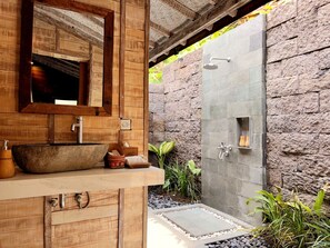 Family Cottage, Balcony | Bathroom | Shower, hair dryer, towels, soap - Green Space Ubud (Ubud)