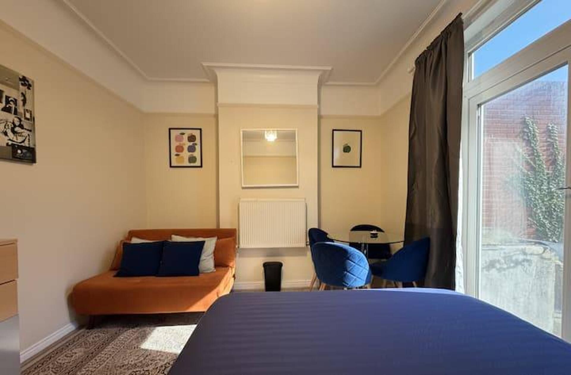 4 bedrooms, iron/ironing board, free WiFi, bed sheets