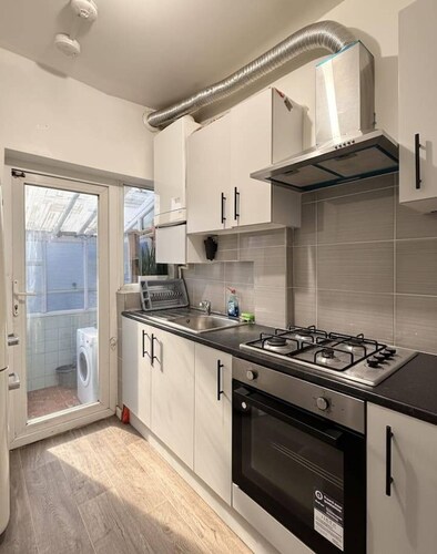 Charming Bright House in East Ham