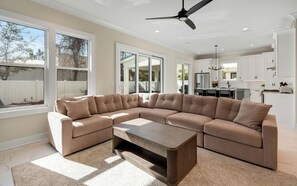 Smart TV, fireplace - Sunny Cove - Private Pool Oasis - Beautiful Patio (Santa Rosa Beach)