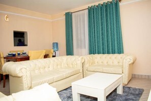 Smart TV - Momento Apartment (Nakuru)