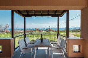 View from room - Villa Melia Luxury Suites (Aristotelis)