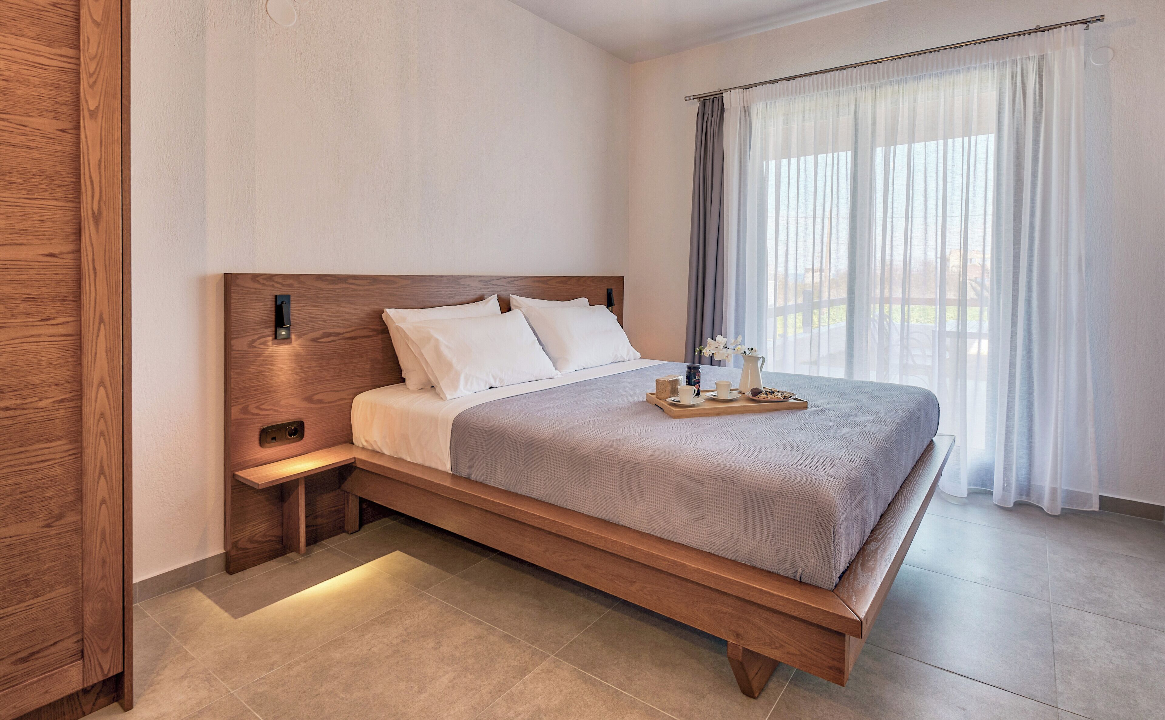 Pleione | In-room safe, individually decorated, individually furnished