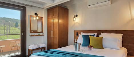 Okeanos | Värdeförvaringsskåp på rummet, individuell inredning och unika möbler