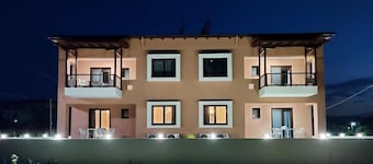 Villa Melia Luxury Suites