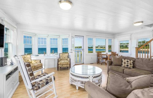 Beach House On New Silver Beach! RPLO027