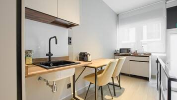 Standard Double Room | Dining