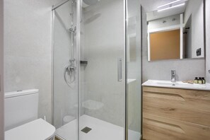 Camera doppia, 1 letto queen | Bagno