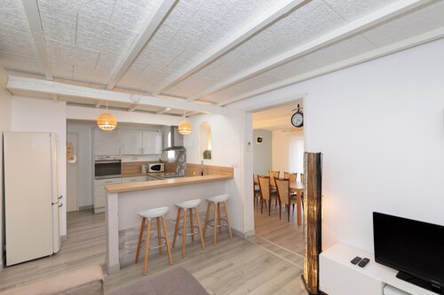 House 8 PERS - beach - Parc expo/Arena- downtown