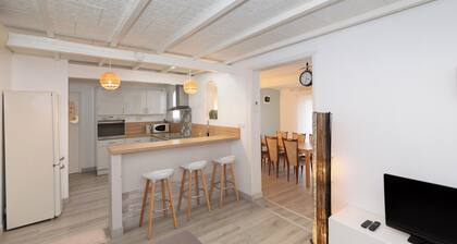 House 8 PERS - beach - Parc expo/Arena- downtown