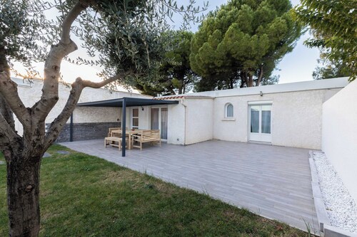 House 8 PERS - beach - Parc expo/Arena- downtown