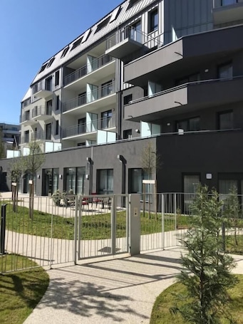 Exterior. ZENAO CHAMBERY