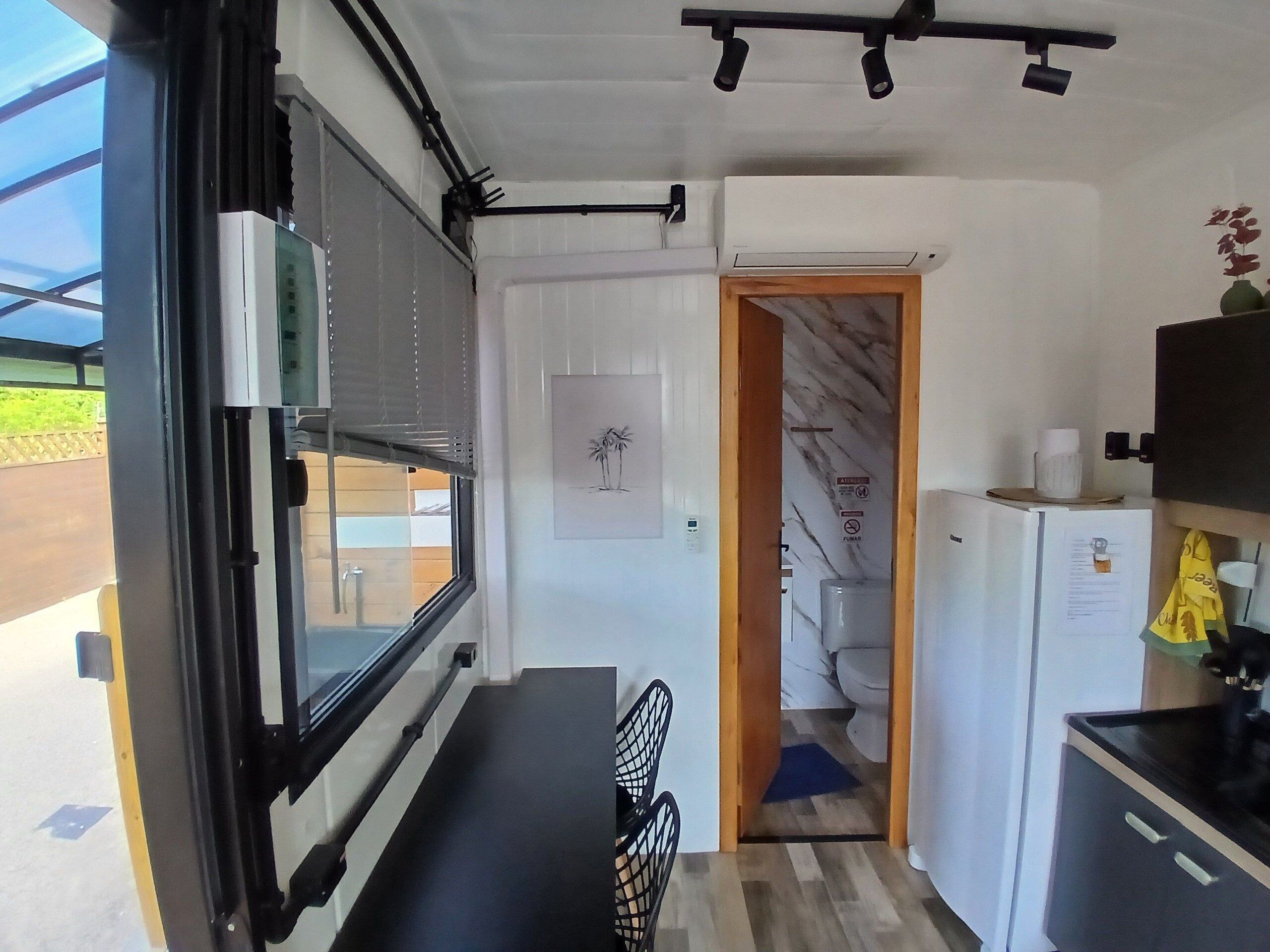 Basic Apartment | Private kitchen