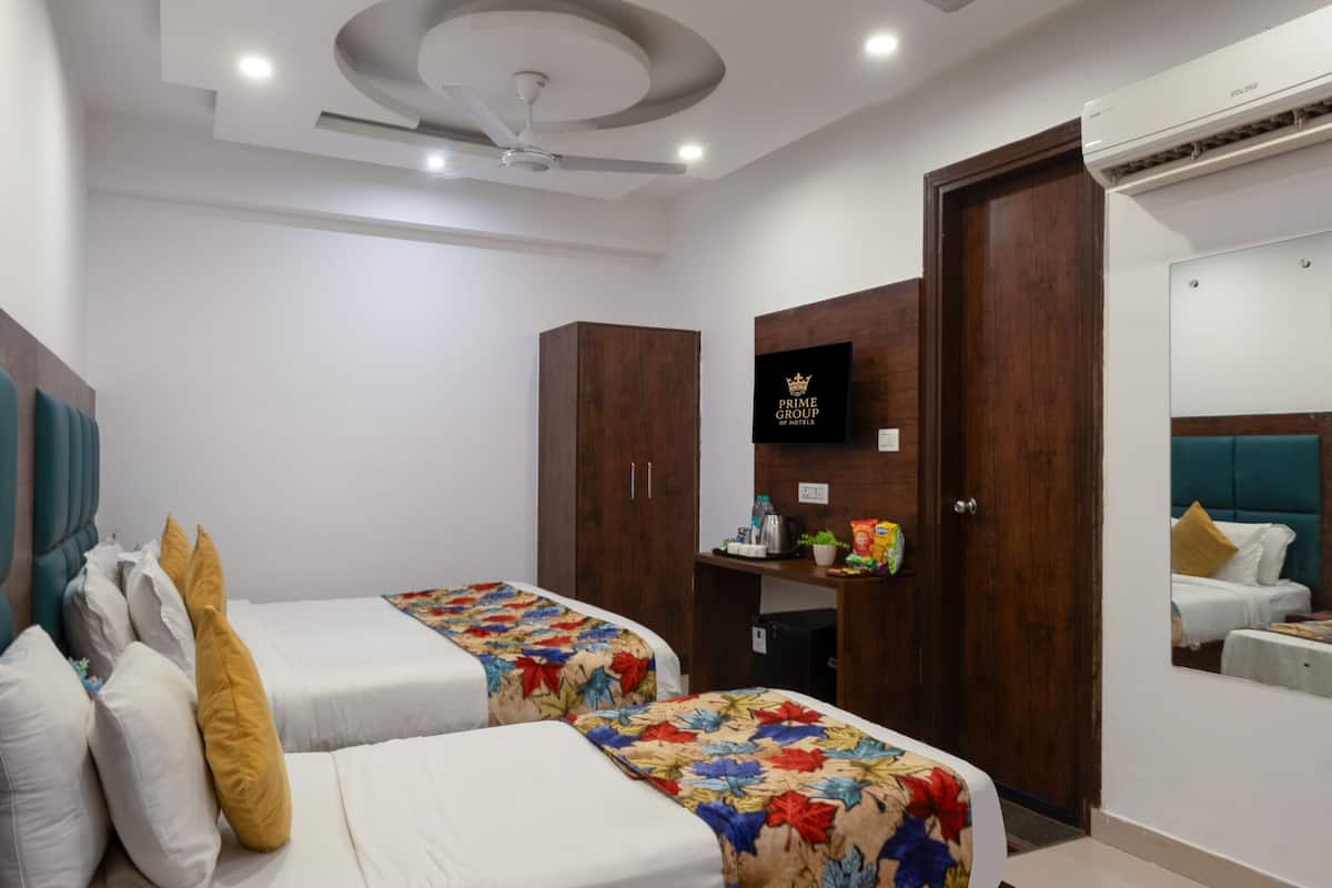 Deluxe Double Room, City View | Free WiFi