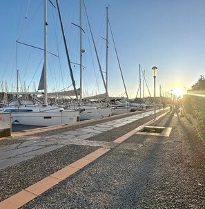 Marina - Apartment overlooking Port Malfato (Agde)