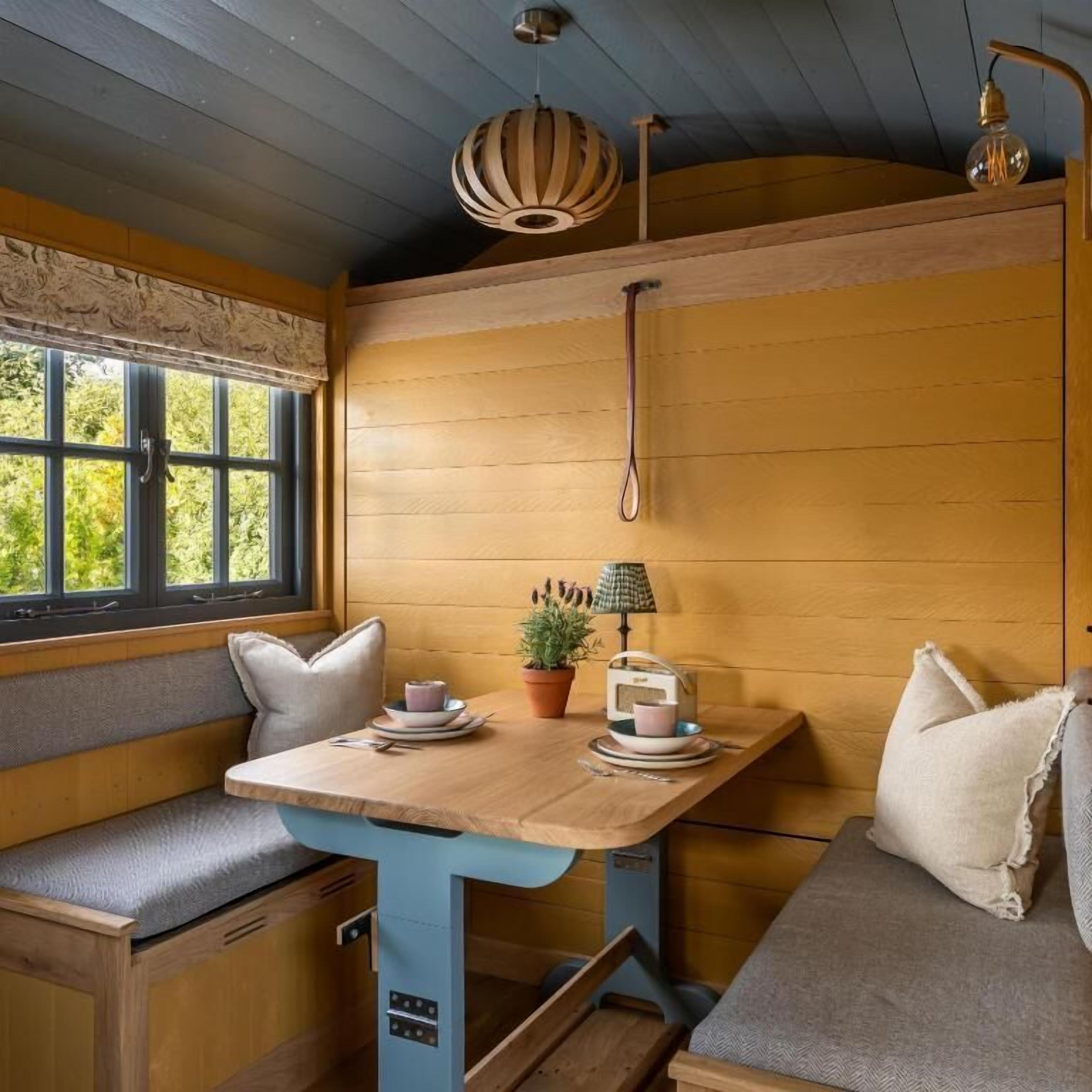 Mobile Home, 2 Double Beds, Garden View, Sea Facing | Dining