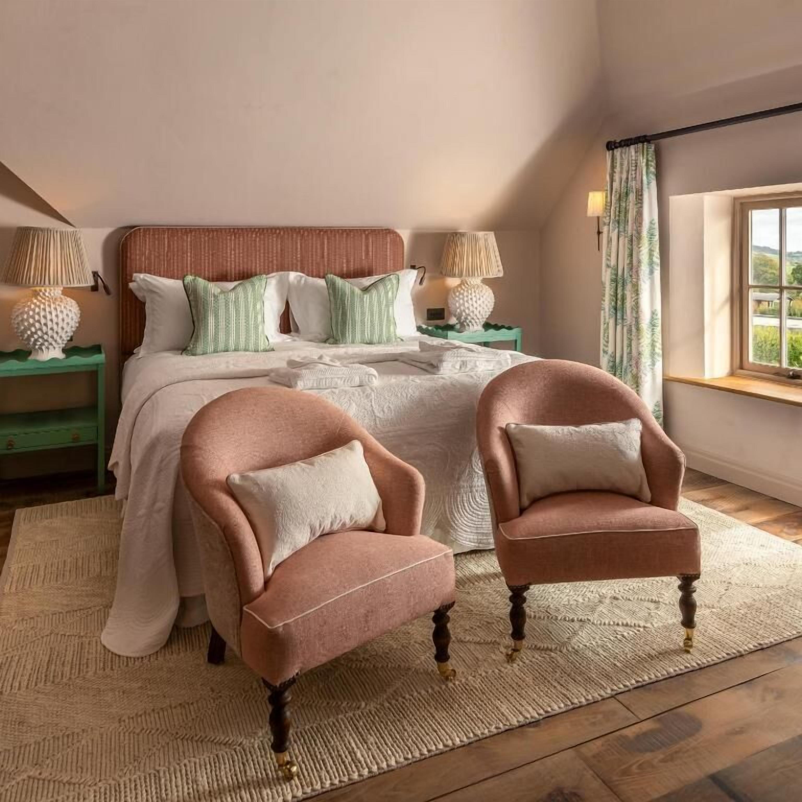 In-room safe, iron/ironing board, free WiFi