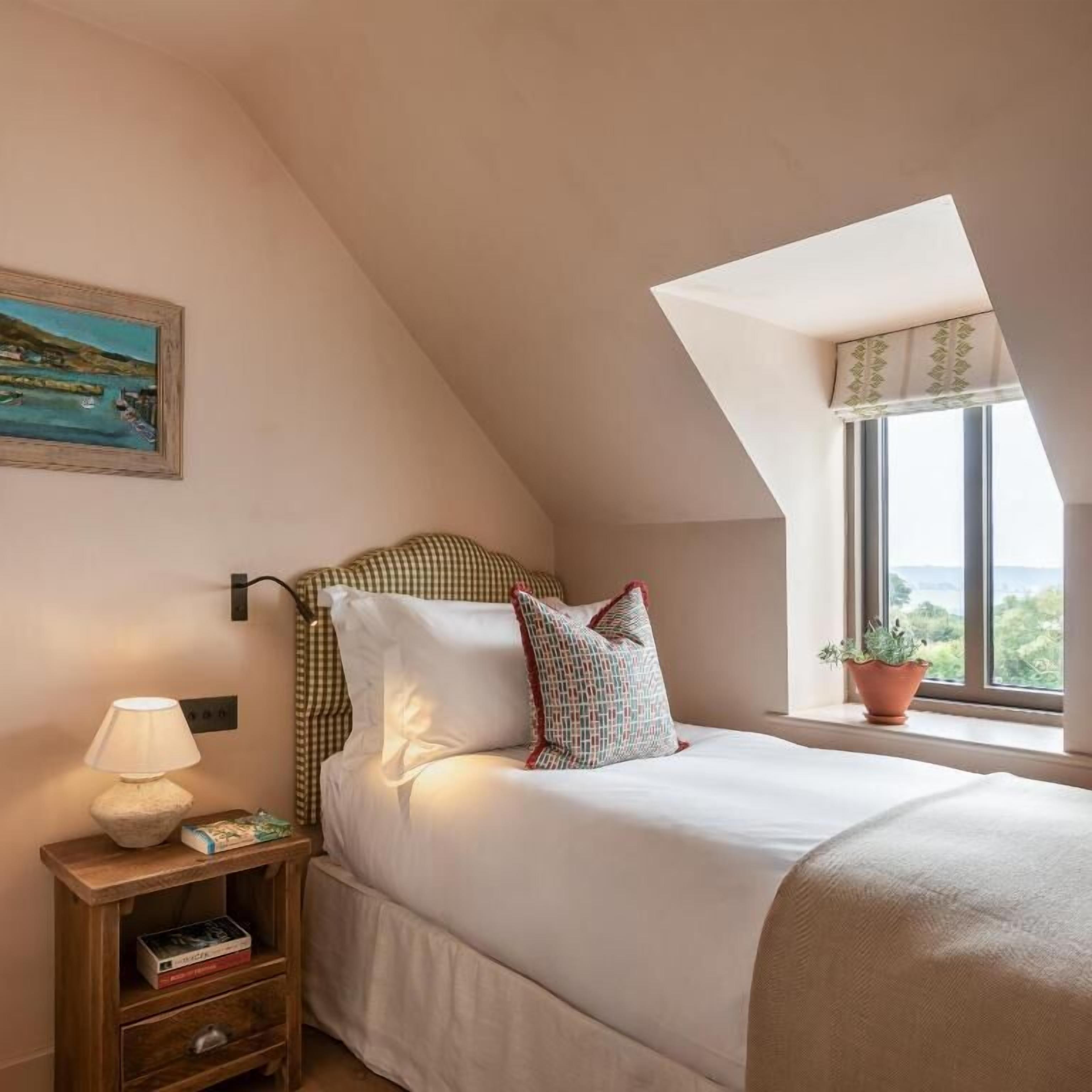 In-room safe, iron/ironing board, free WiFi