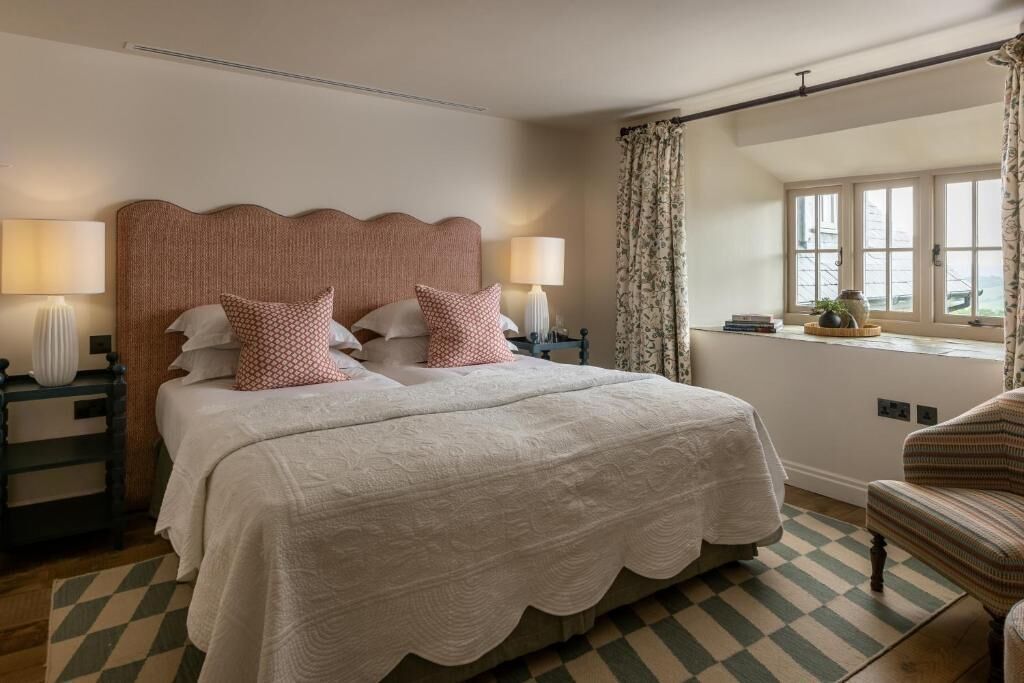 In-room safe, iron/ironing board, free WiFi