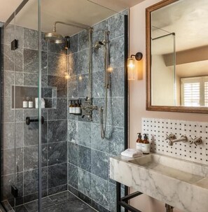Bathroom - Louma Country Hotel (Bridport)