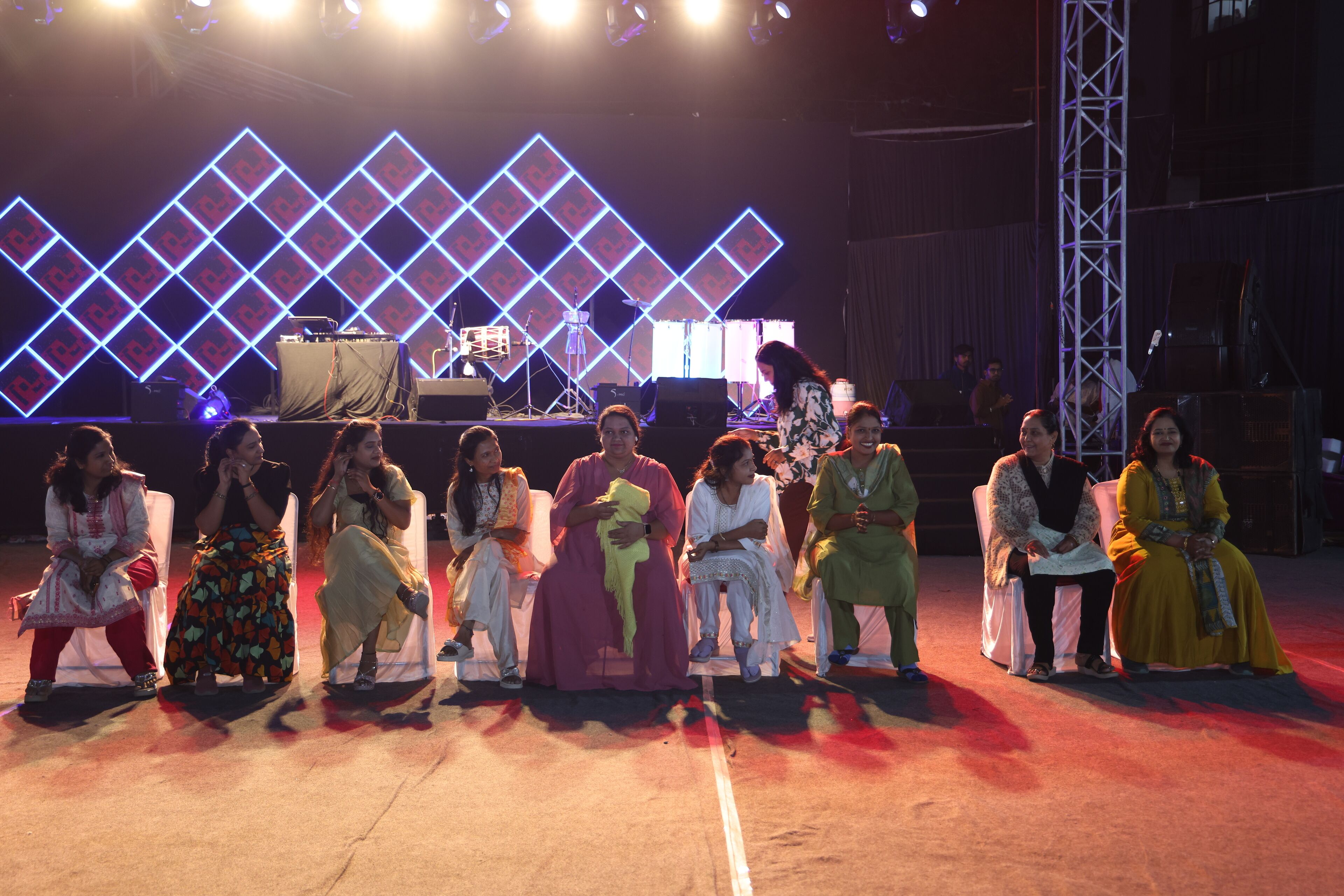 منطقة خارجية لإقامة الولائم والاحتفالات