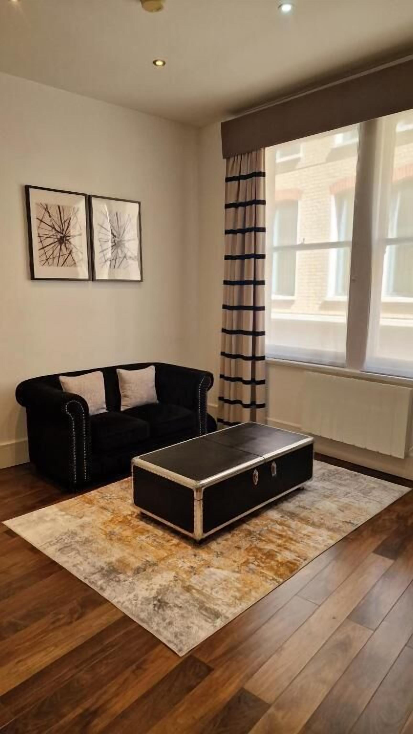 Apartment, 1 Bedroom | Living area