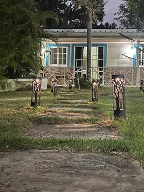 Exterior detail - Villa Erisha 45 minutes from SD, nature and relaxation. (Las Parras)