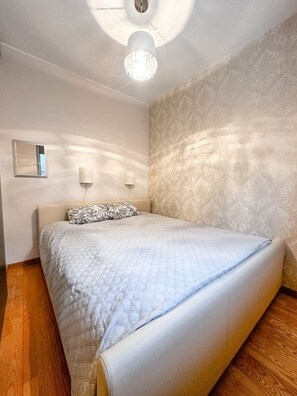 Ferros/tábuas de passar roupa, Wi-Fi, roupa de cama