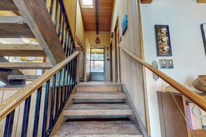 Interior - Osprey Cove Lakefront 2BR/2BA on Wallowa Lake (Joseph)