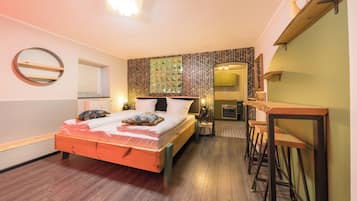 Iron/ironing board, free WiFi