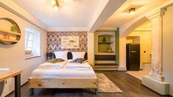 Iron/ironing board, free WiFi