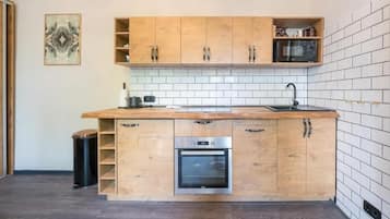 Appartement, uitzicht op binnenplaats | Privékeuken