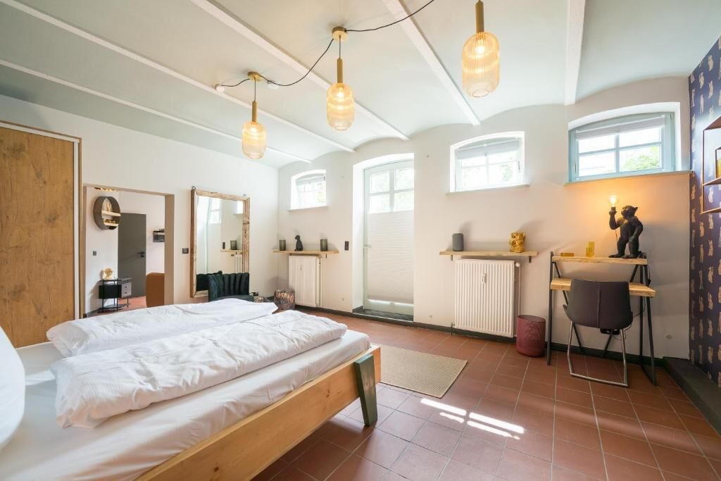 Appartement, vue cour intérieure | Fer et planche à repasser, Wi-Fi gratuit