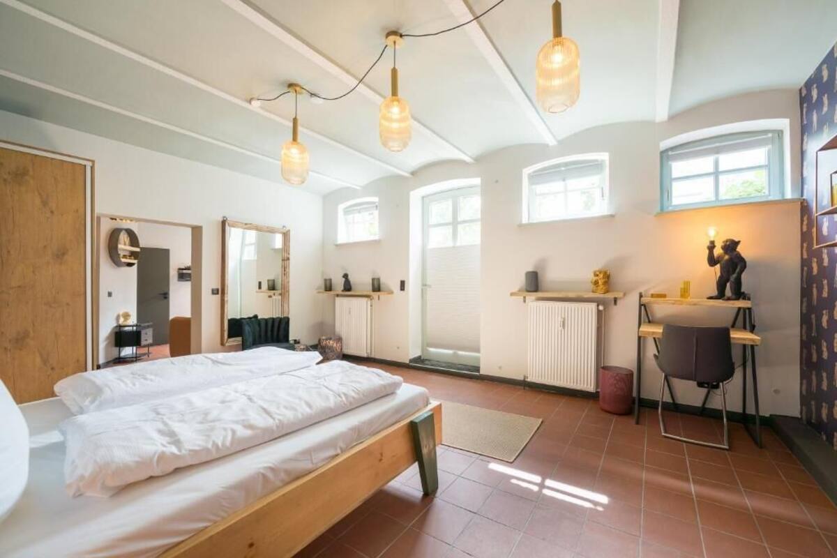 Appartement, vue cour intérieure | Fer et planche à repasser, Wi-Fi gratuit