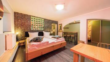 Iron/ironing board, free WiFi