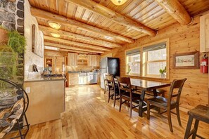 Dining -  Cozy, Dog-friendly Log Cabin with VIEWS, Hot tub & Fireplace (Gilpin County)