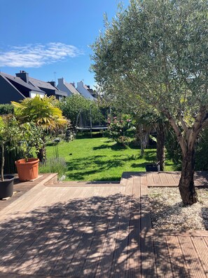 Property grounds - Seaside villa (300m) (Larmor-Plage)