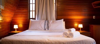 Chal Luz do Sol Pet Friendly c Vista e Garagem