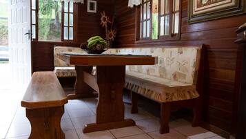 Casa, para fumantes | 2 quartos