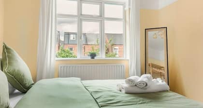 Rosewick Villa wt Office, Garden & Free Parking